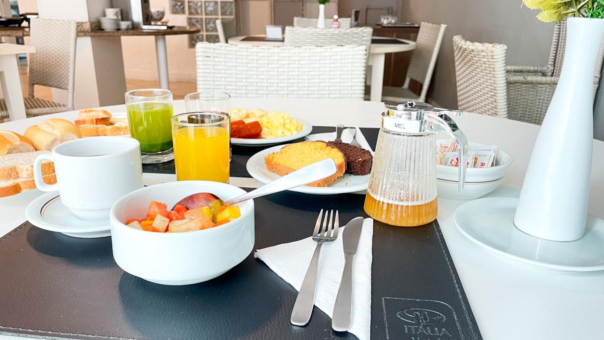 Hotel Italia Balneario Camboriu Bagian luar foto
