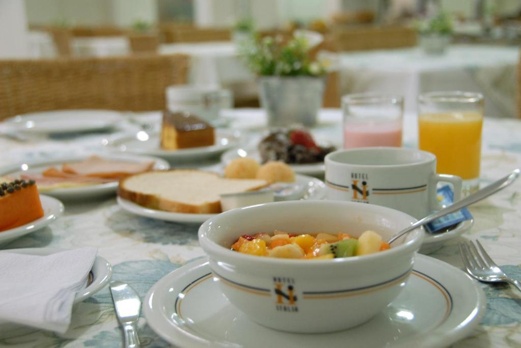 Hotel Italia Balneario Camboriu Bagian luar foto